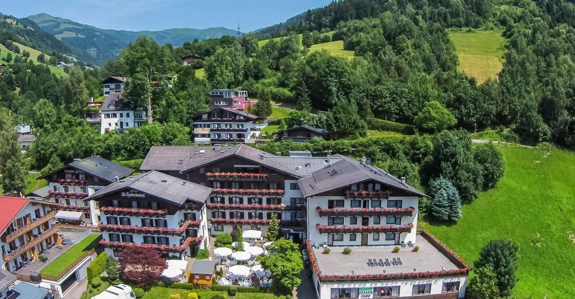 Hotel St. Hubertushof 젤암제 외부 사진